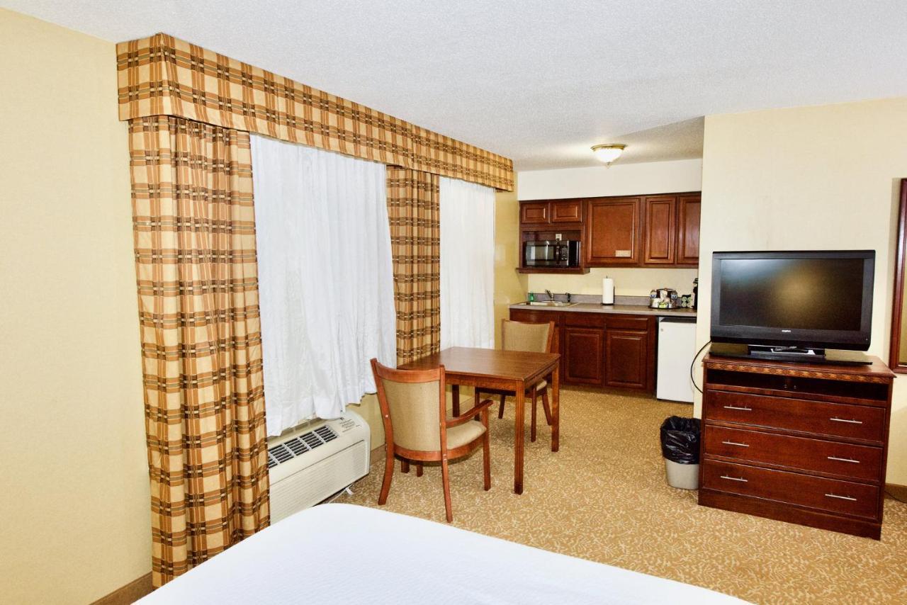 Holiday Inn Express Hotel & Suites Fenton/I-44 By Ihg Bagian luar foto