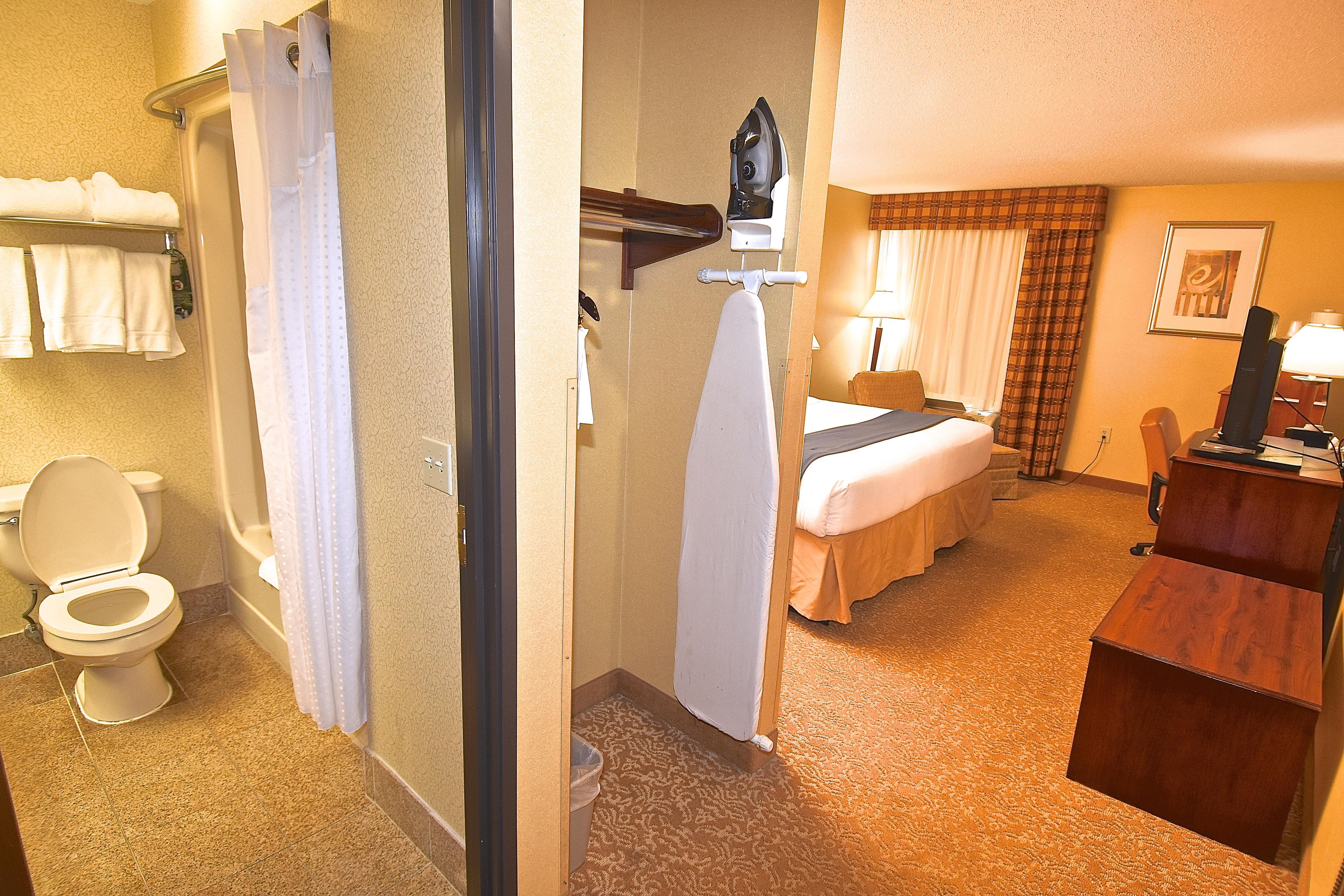 Holiday Inn Express Hotel & Suites Fenton/I-44 By Ihg Bagian luar foto