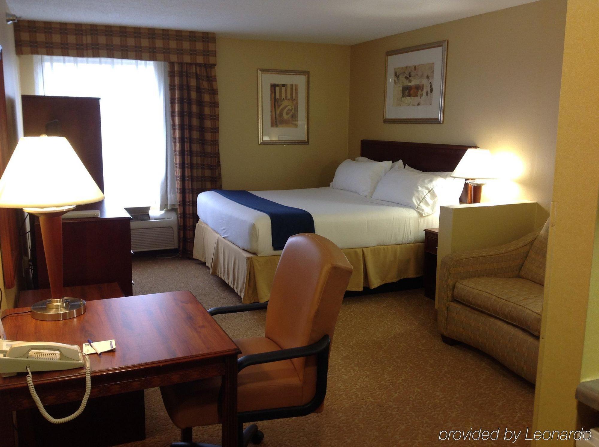 Holiday Inn Express Hotel & Suites Fenton/I-44 By Ihg Bagian luar foto