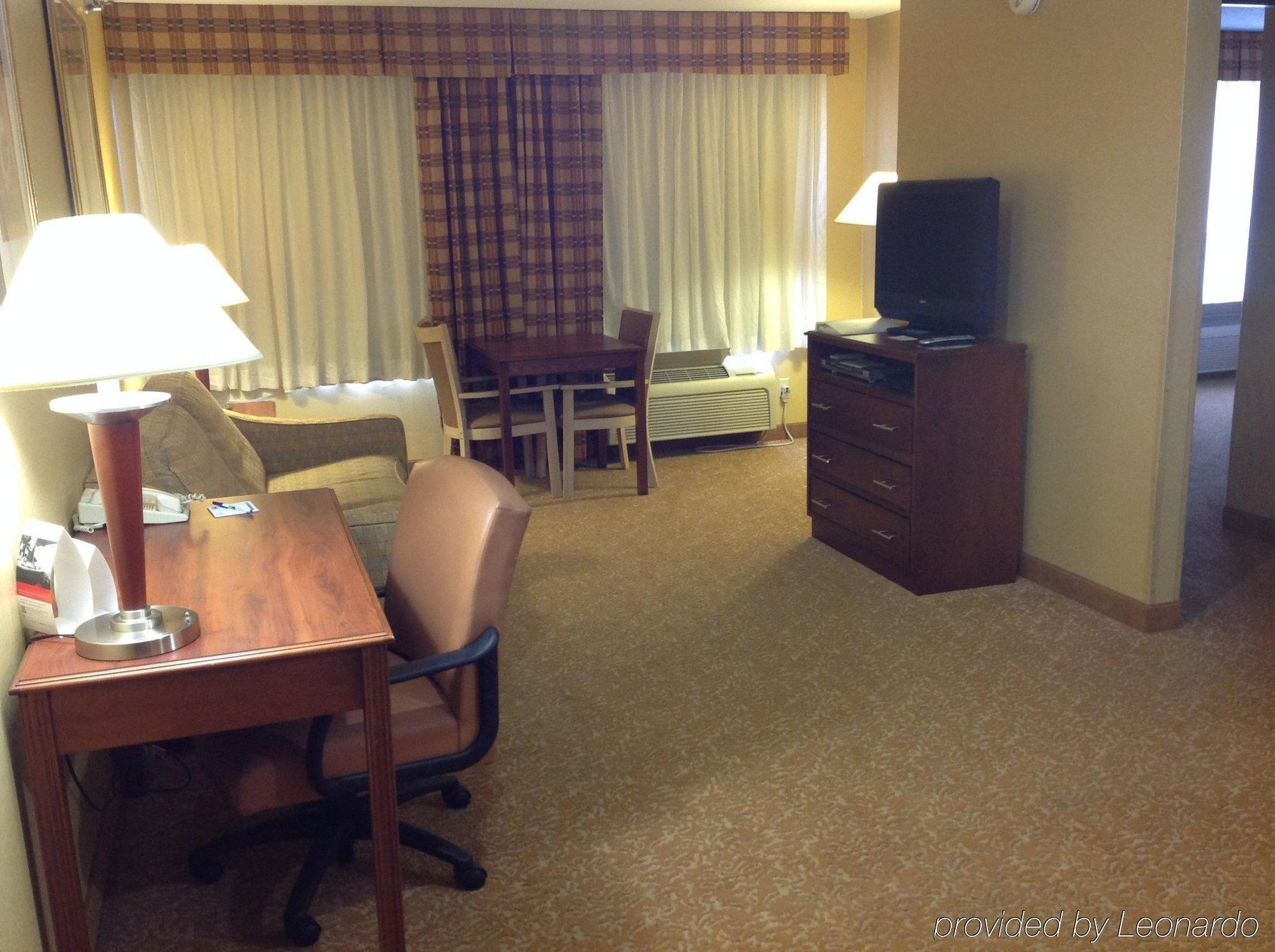 Holiday Inn Express Hotel & Suites Fenton/I-44 By Ihg Bagian luar foto
